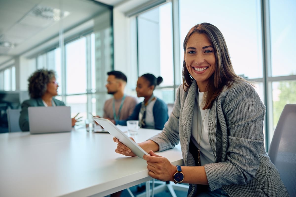 Read more about the article Leadership Feedback: 3 Powerful Ways to Uncover Blind Spots and Accelerate Your Growth